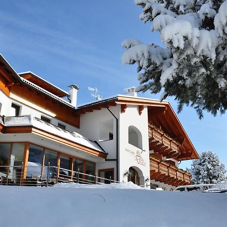 Hotel Chalet Dlaces Selva di Val Gardena Exteriör bild